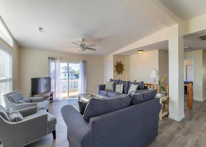 Casa Bella - Duck, Bayberry Bluffs, Ocean View, 500 Yds To Beach, Pool, Hot Tub, Playset, Pets Ok