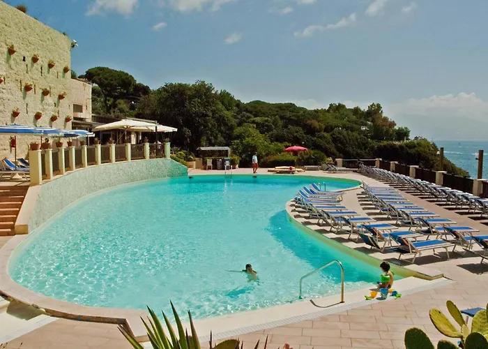 Baia Delle Rocce Verdi Resort Naples