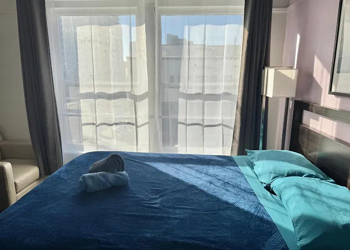 California Dreams Hostel - Downtown San Diego