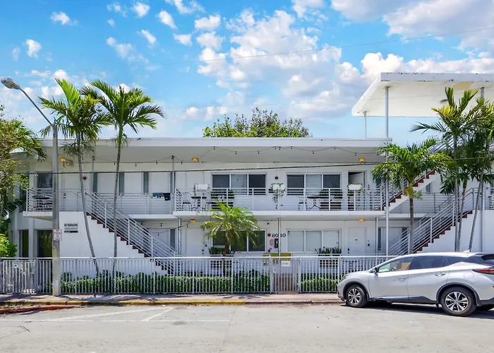 8040 Harding Apts Miami Beach