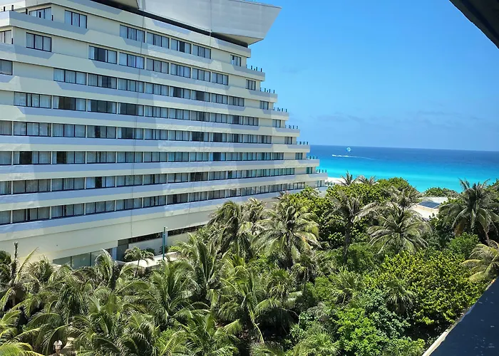 Condo In Ocean Front Resort Cancun