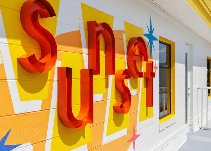 Sunset Inn And Cabanas St. Pete Beach