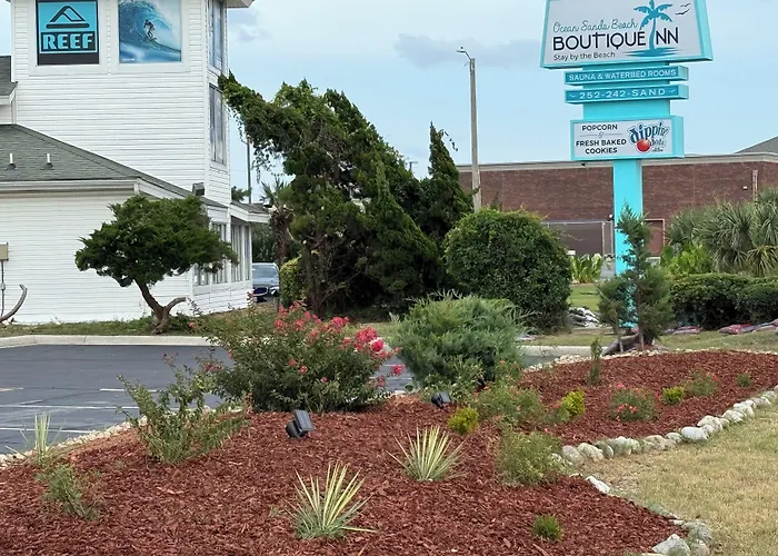 New 2026-Ocean Sands Beach Boutique Inn-24Hr Sauna And Salt-Mineral Pool-Free Beach Bikes And Famous Beach-Fresh Baked Cookies-Popcorn-In Room Bathrobes-Sunscreen-65 Inch Tvsnetflix-Bedside Candy-Free Laundry- 4 Grand Black Beds-Call & Save-1-252-Aha