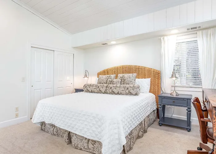 Baywatch Villa Tybee Island