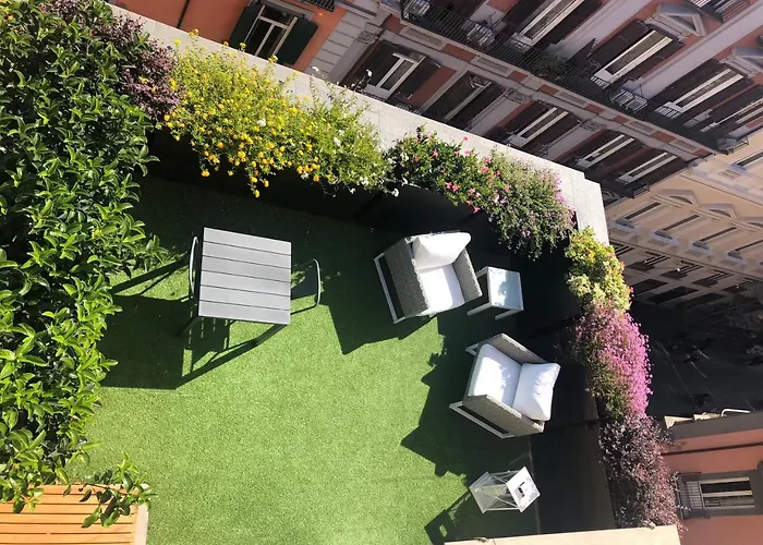 Dimora Augusteo Aparthotel Naples