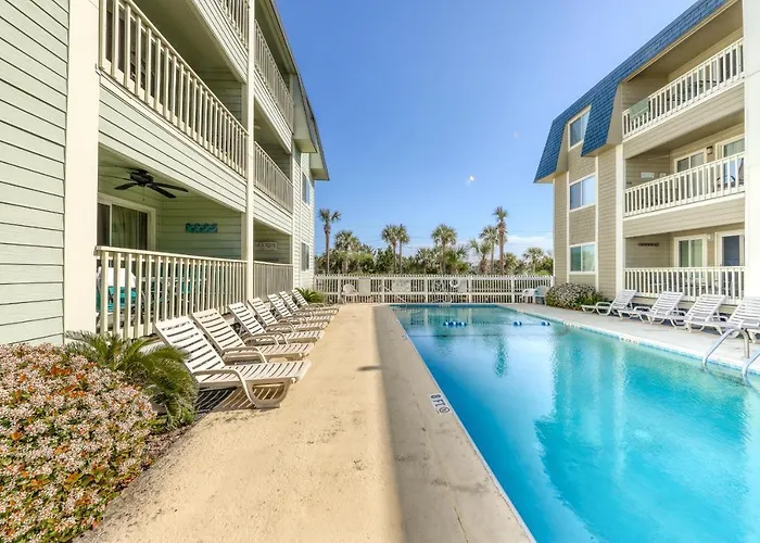 Oceanside 212-C Villa Isle of Palms